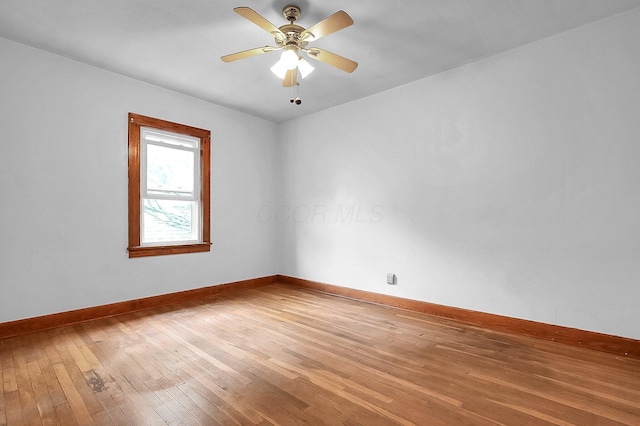 253 Robbins Dr, Newark, OH 43055 - unfurnished room with light wood finished floors, baseboards, and ceiling fan