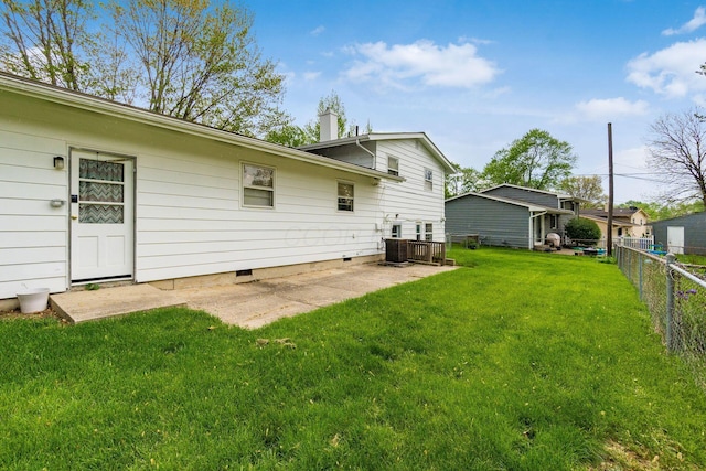363 Cheyenne Dr, Westerville, OH 43081 - back of property with crawl space, a patio area, and central air condition unit