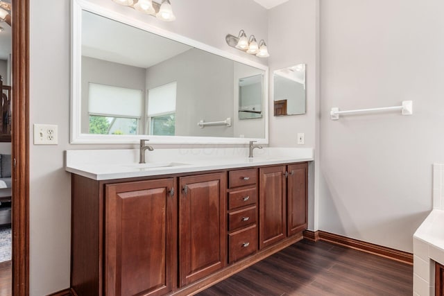 6923 Bishops Crossing Cir, Dublin, OH 43016 - full bath with double vanity and wood finished floors