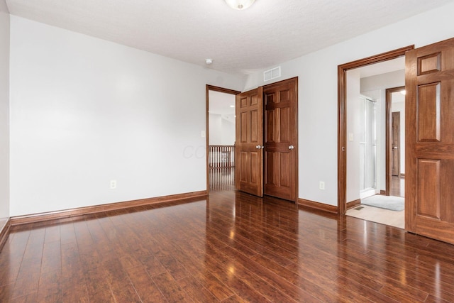 6923 Bishops Crossing Cir, Dublin, OH 43016 - spare room featuring wood finished floors and baseboards