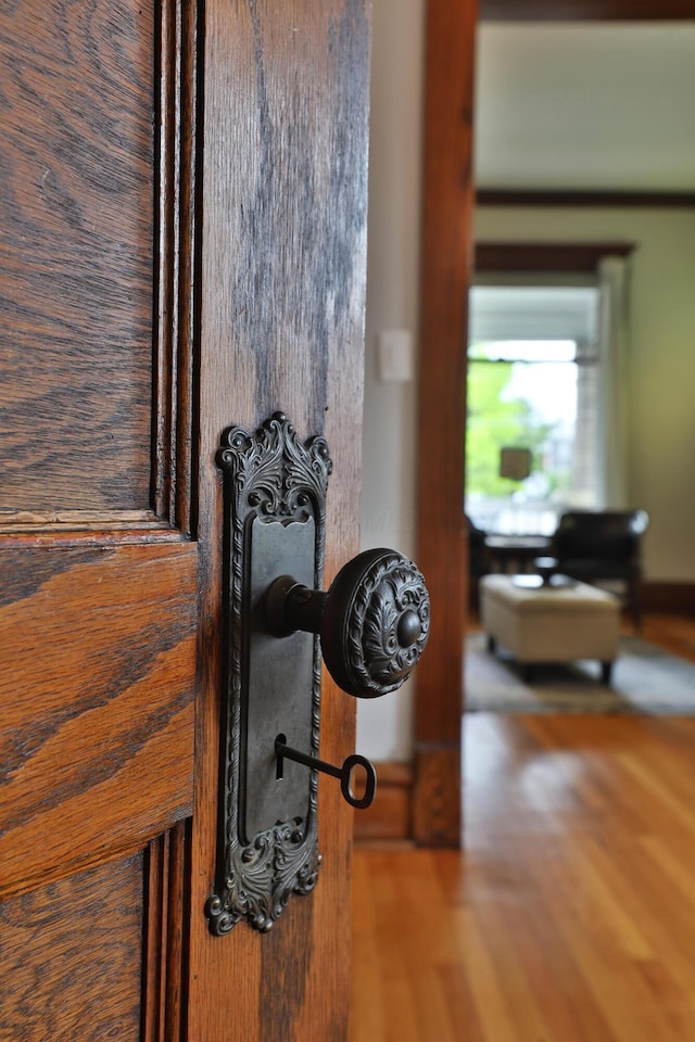 459 E Whittier St, Columbus, OH 43206 - detailed view of wood finished floors