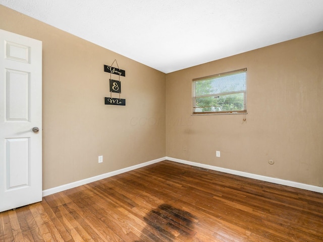 5030 Holbrook Dr, Columbus, OH 43232 - unfurnished room with hardwood / wood-style floors and baseboards