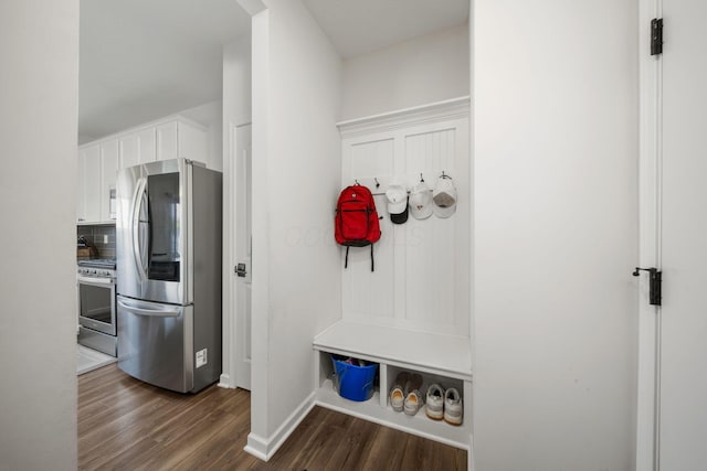 136 Bigelow Dr, Johnstown, OH 43031 - mudroom featuring dark wood-style floors and baseboards