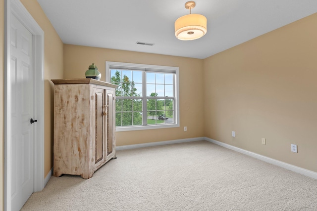 6755 Arbor View Ct, Powell, OH 43065 - unfurnished bedroom featuring baseboards and light colored carpet
