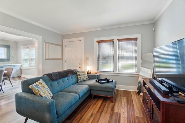 114 Roosevelt Dr, Springfield, OH 45504 - living room featuring wood finished floors, plenty of natural light, baseboards, and ornamental molding