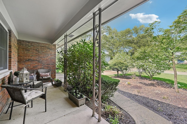 499 Wickham Way, Columbus, OH 43230 - view of patio / terrace