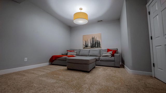 163 E 3rd Ave, Columbus, OH 43201 - living room featuring light carpet and baseboards