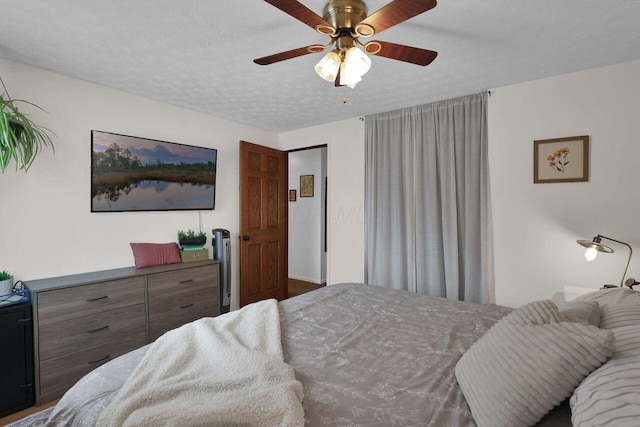 5756 Saffron Ave, Galloway, OH 43119 - bedroom with a textured ceiling and a ceiling fan