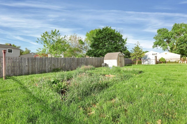 5756 Saffron Ave, Galloway, OH 43119 - view of yard with a storage shed and an outbuilding