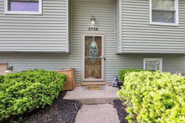 5756 Saffron Ave, Galloway, OH 43119 - view of entrance to property
