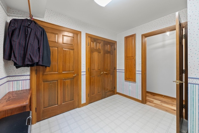 5657 Freeman Rd, Westerville, OH 43082 - entryway featuring wallpapered walls and light floors