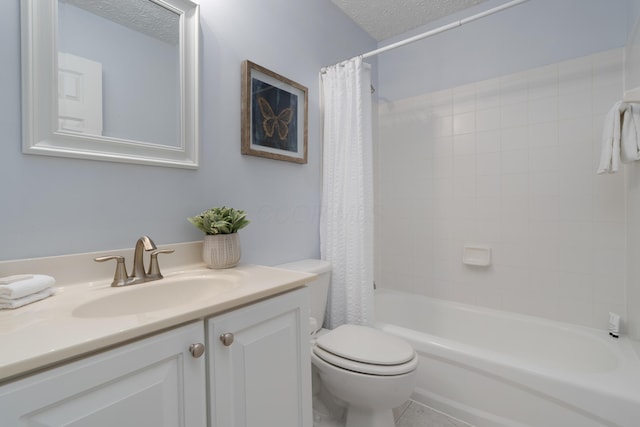 6289 Corley Dr, Dublin, OH 43016 - bathroom featuring toilet, a textured ceiling, vanity, and shower / tub combo with curtain