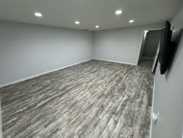 4020 Legend Unit 11, Columbus, OH 43230 - spare room with recessed lighting, dark wood finished floors, and baseboards