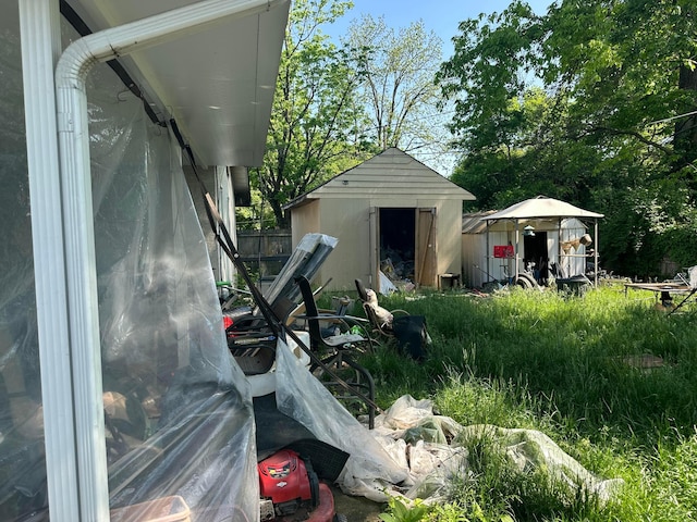 1294 Lancelot Rd, Columbus, OH 43227 - exterior view