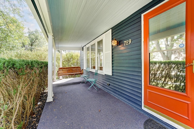 789 Chelsea Ave, Columbus, OH 43209 - view of patio featuring covered porch