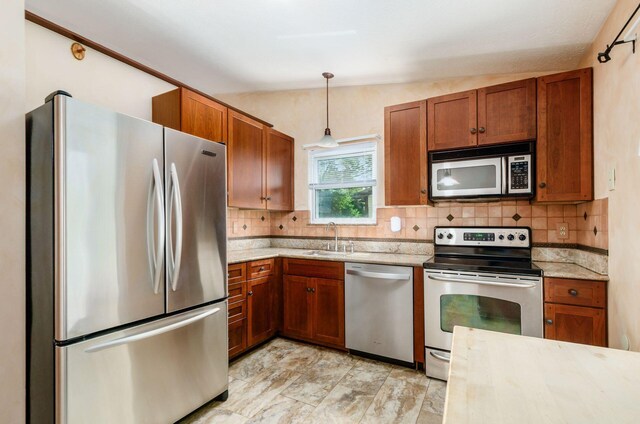 2140 Bigby Hollow St, Columbus, OH 43228 - photo 6