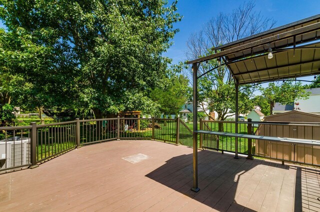 2140 Bigby Hollow St, Columbus, OH 43228 - photo 25