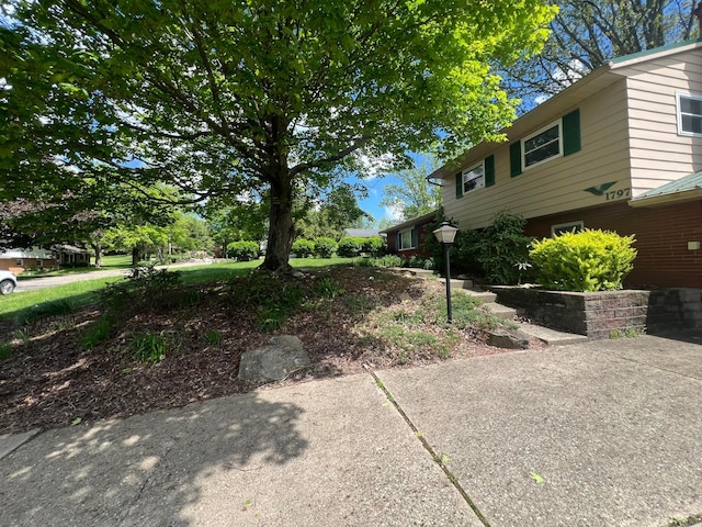 view of home's exterior