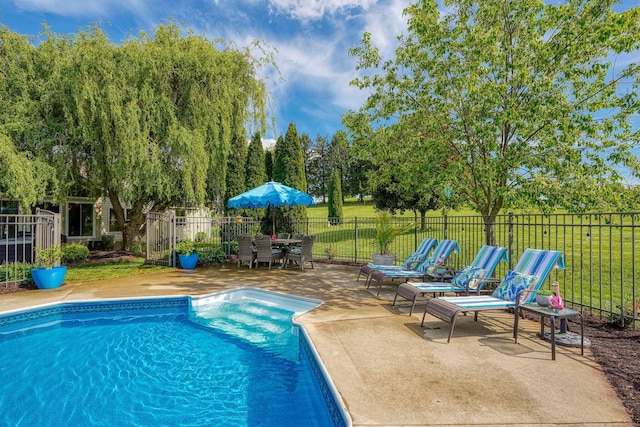 1899 Lamb Rd NW, Carroll, OH 43112 - view of pool with a patio