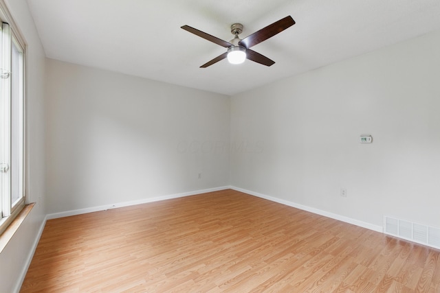 4726 Wendler Blvd, Columbus, OH 43230 - empty room featuring light wood finished floors, a ceiling fan, and healthy amount of natural light