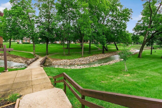 662 Pamlico St Unit Z7, Columbus, OH 43228 - view of home's community with a lawn