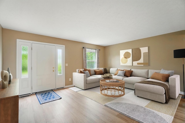 662 Pamlico St Unit Z7, Columbus, OH 43228 - living area featuring wood finished floors and baseboards