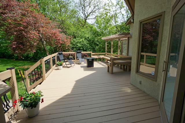 532 Woodview Rd, Westerville, OH 43081 - view of wooden terrace