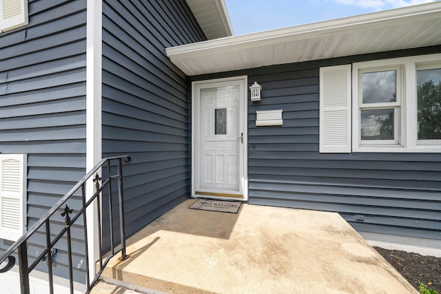 86 Arlington Ave, London, OH 43140 - view of exterior entry
