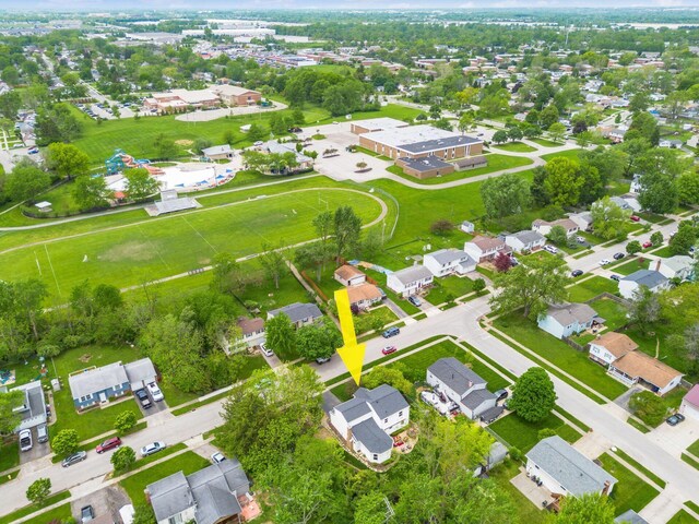3690 Christopher Pl, Grove City, OH 43123 - aerial view of property and surrounding area featuring nearby suburban area