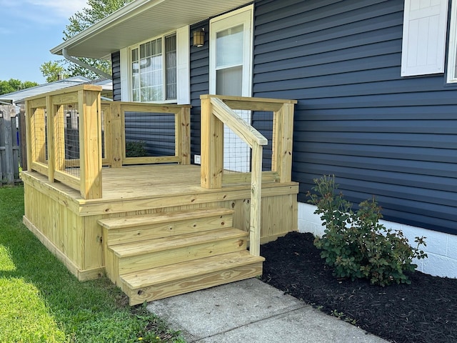 3128 Parsons Ave, Columbus, OH 43207 - view of wooden deck