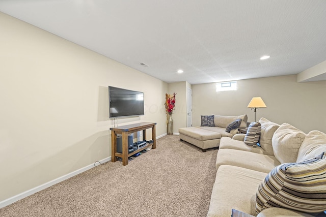 607 Green Forest Pl, Lithopolis, OH 43136 - living area with light colored carpet, recessed lighting, and baseboards