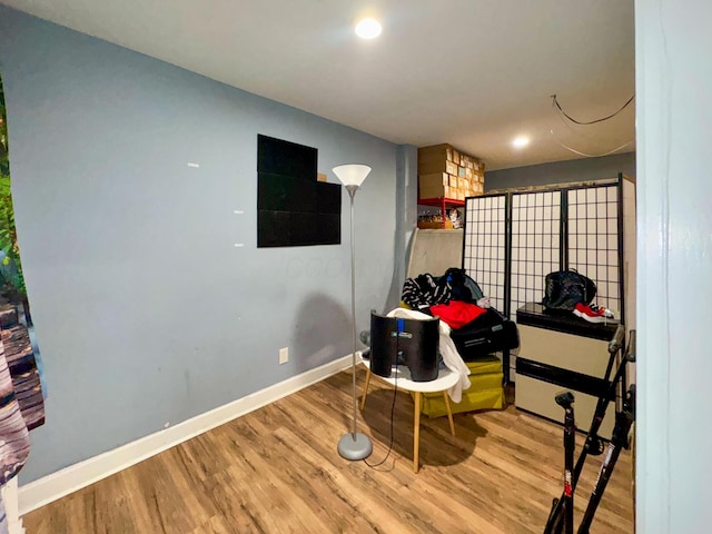 329 S Terrace Ave, Columbus, OH 43204 - rec room featuring wood finished floors and baseboards