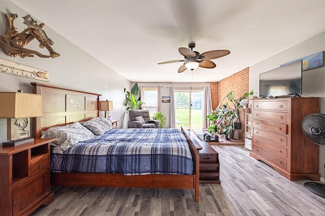 1485 E Choctaw Dr, London, OH 43140 - bedroom featuring wood finished floors and ceiling fan