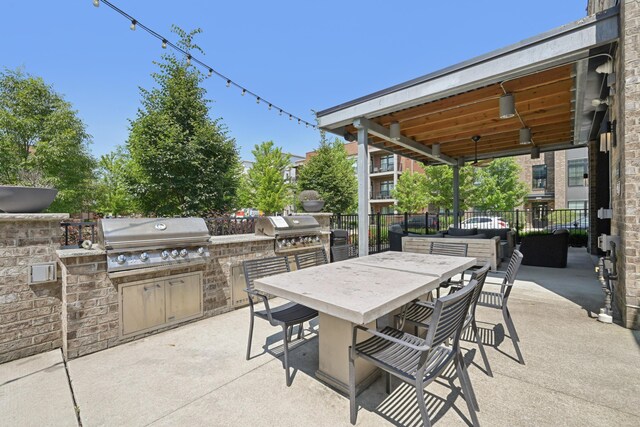 304 Cornelius St, Columbus, OH 43215 - view of patio featuring outdoor dining space