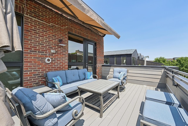 304 Cornelius St, Columbus, OH 43215 - wooden terrace featuring outdoor lounge area