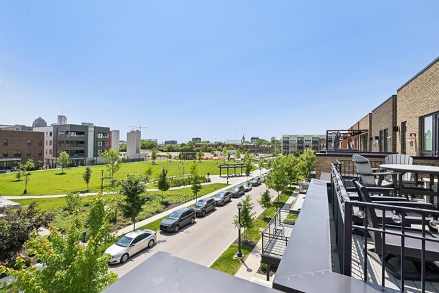 304 Cornelius St, Columbus, OH 43215 - view of balcony