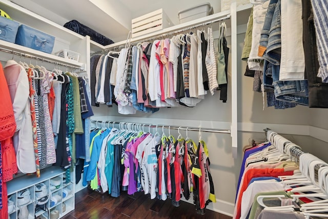 304 Cornelius St, Columbus, OH 43215 - spacious closet featuring wood finished floors