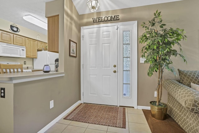 577 S Market St, Lithopolis, OH 43136 - entryway featuring light tile patterned floors and baseboards
