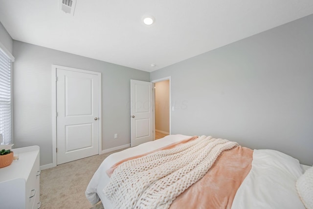 385 Kells Ct E, Newark, OH 43055 - bedroom featuring light carpet and baseboards