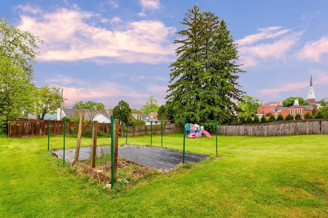 692 Millsboro Rd, Mansfield, OH 44903 - yard at dusk with a patio area