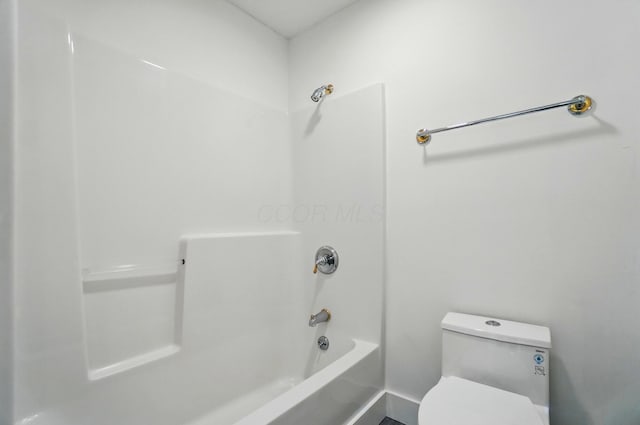 1940 Scioto Pointe Dr, Columbus, OH 43221 - bathroom featuring shower / bathtub combination and toilet