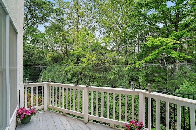 1940 Scioto Pointe Dr, Columbus, OH 43221 - view of deck