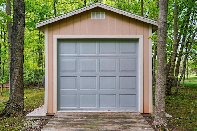 1092 George Allen Dr, South Vienna, OH 45369 - view of detached garage