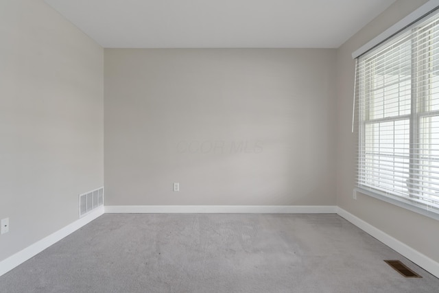 4526 Hoffman Farms Dr, Hilliard, OH 43026 - unfurnished room featuring carpet and baseboards