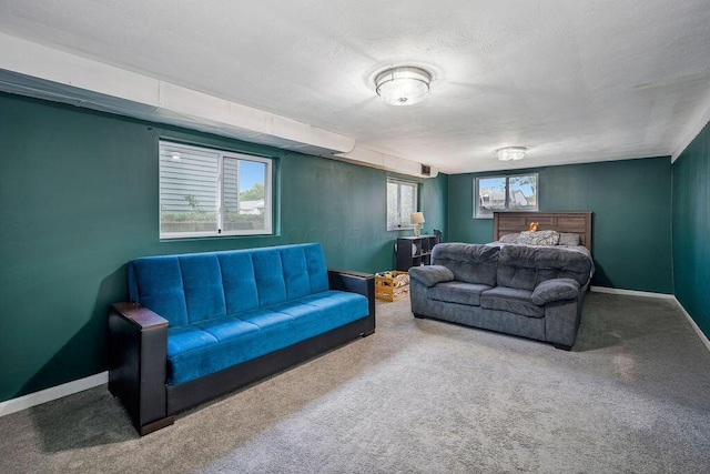 795 Brixham Rd, Columbus, OH 43204 - carpeted living area featuring baseboards and a textured ceiling