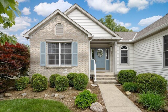 1275 Shelby Cir, Reynoldsburg, OH 43068 - view of front of home with brick siding