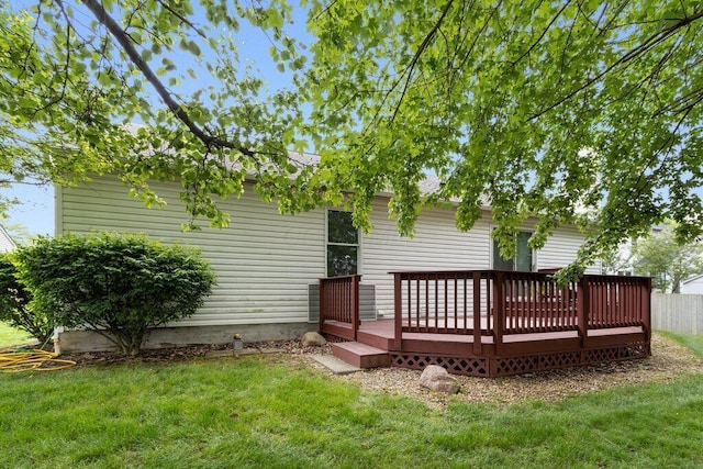1275 Shelby Cir, Reynoldsburg, OH 43068 - back of property with a wooden deck