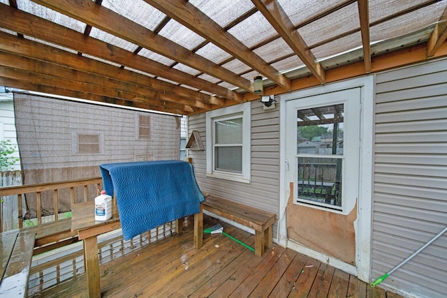 799 E Deshler Ave, Columbus, OH 43206 - deck with a pergola