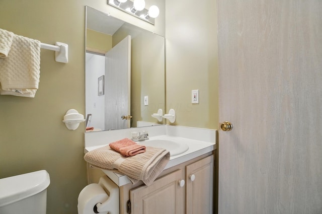 2675 Pine Marsh Dr, Grove City, OH 43123 - bathroom featuring toilet and vanity