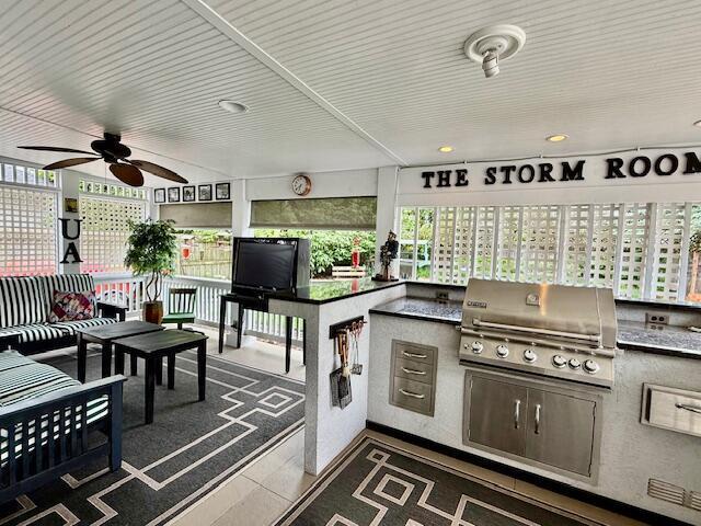 3145 Bembridge Rd, Columbus, OH 43221 - view of patio featuring an outdoor kitchen, area for grilling, and a ceiling fan